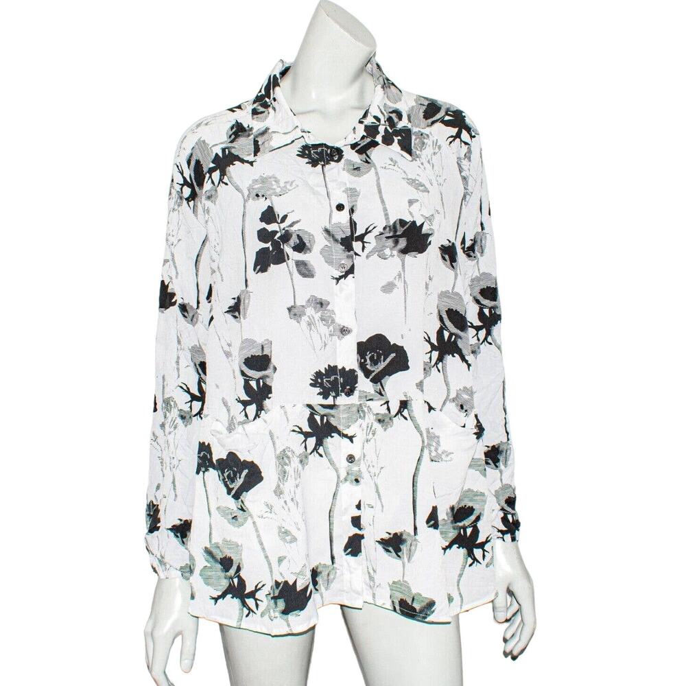 COMFY USA Button up Shirt Blouse Black White Floral Print Size Small